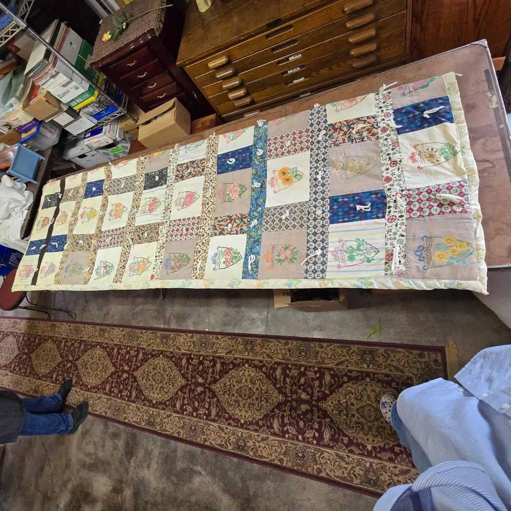 Vintage Handmade Quilt USA State Flowers Patchwork Folk Art Cottagecore 57x90
